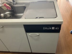 三重キッチン取付け隊　トップオープン食洗機の工事　施工前
